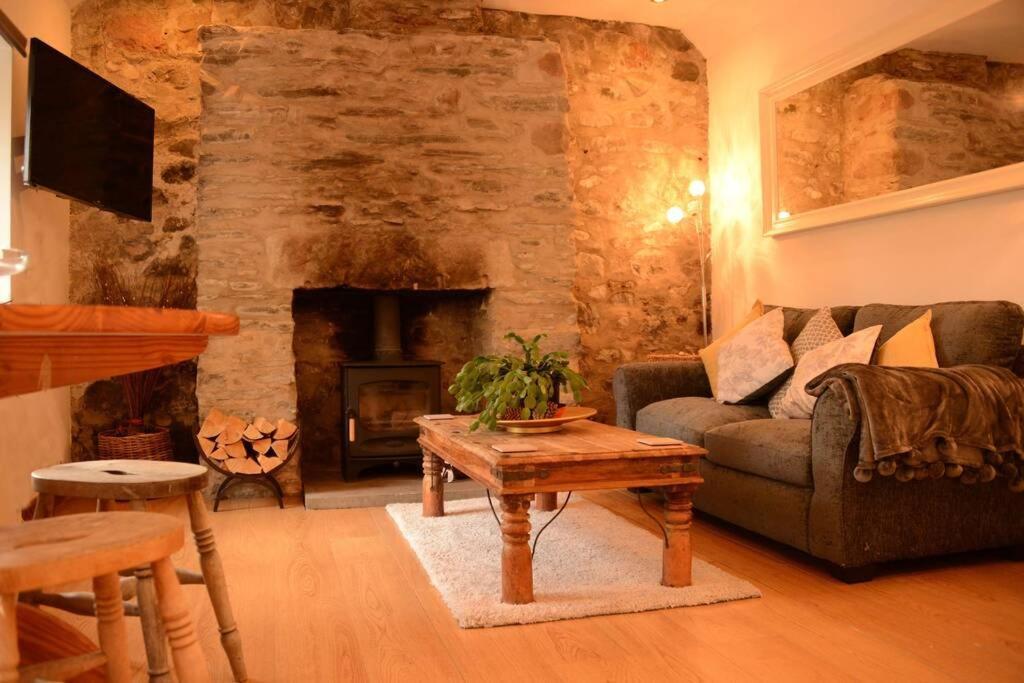 The Cottage Gairlochy Spean Bridge Esterno foto